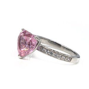Cubic Zirconia pink heart ring.